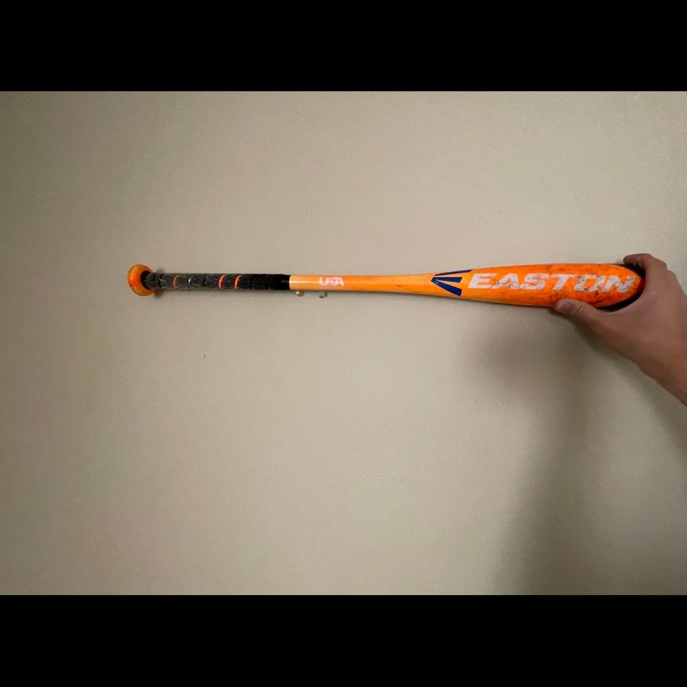 Easton 28” Bat